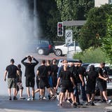 Fussball-Chaoten liefern sich Strassenschlacht in Luzern – sechs Festnahmen