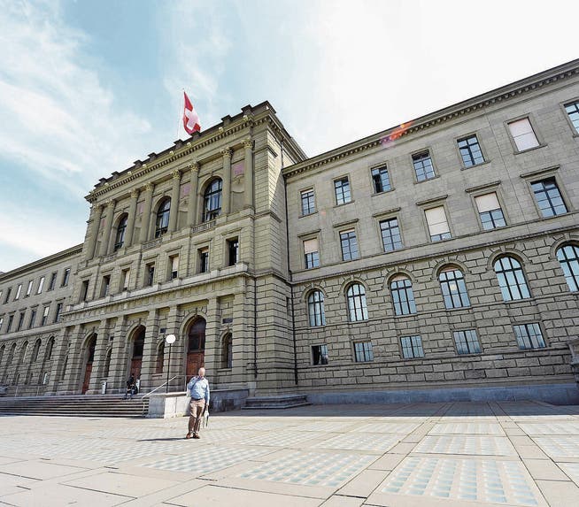 Der Bund gibt für Bildung und Forschung viel mehr Geld aus als früher. Davon profitiert auch die ETH Zürich. Bild: Walter Bieri/Keystone (15. April 2014)