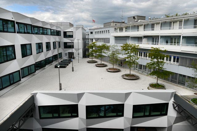 Das Gebäude der Uni Luzern. (Bild: Eveline Beerkircher / Neue LZ)