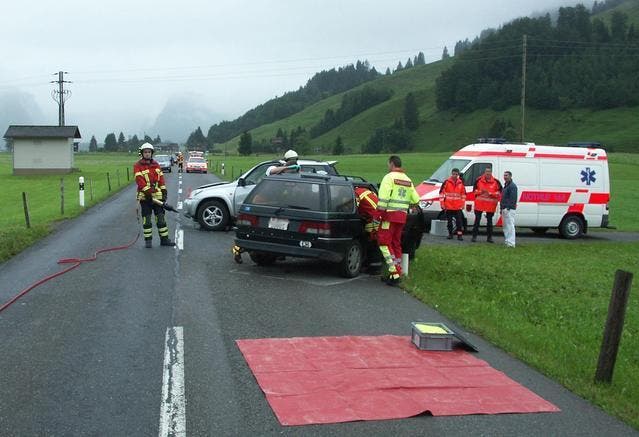 Unfallort in Euthal. (Bild Kantonspolizei Schwyz)