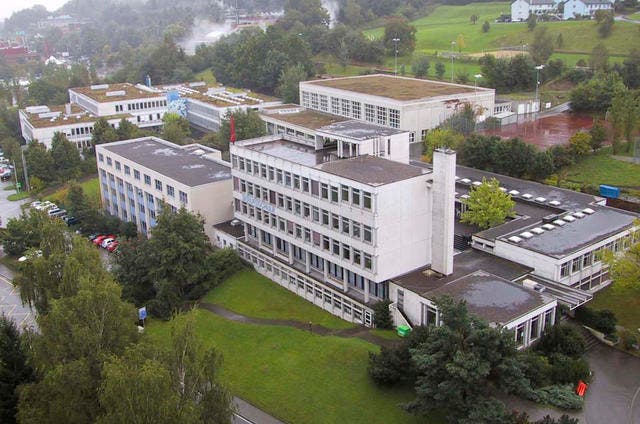 Das Berufsbildungszentrum in Pfäffikon. (Bild: Archiv PD)