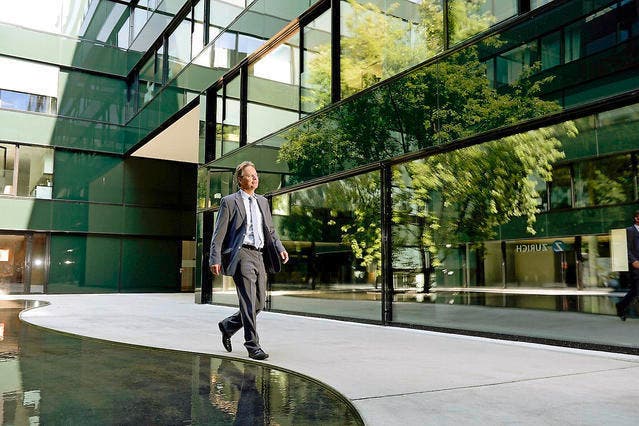 Ein moderner Bürokomplex, gepaart mit Freizeitangeboten: Bruno Kunz, Leiter des D4 Business Village, an seinem Arbeitsort. (Bild: Nadia Schärli / Neue LZ)