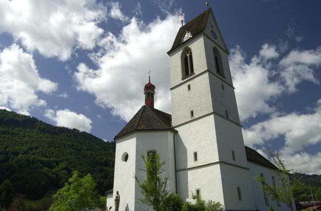 Die katholische Kirche in Schübelbach. (Bild Michael Trost)