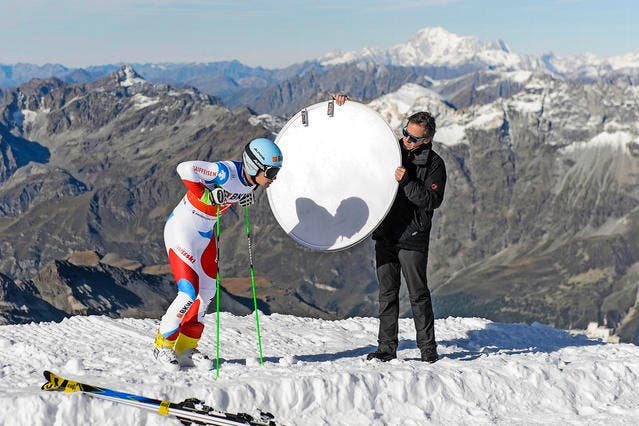 Patrick Küng im September bei einem Fototermin auf dem Gletscher ob Zermatt – in Übersee ist er Hoffnungsträger der Schweizer. (Bild: Jean-Christoph Bott / Keystone)