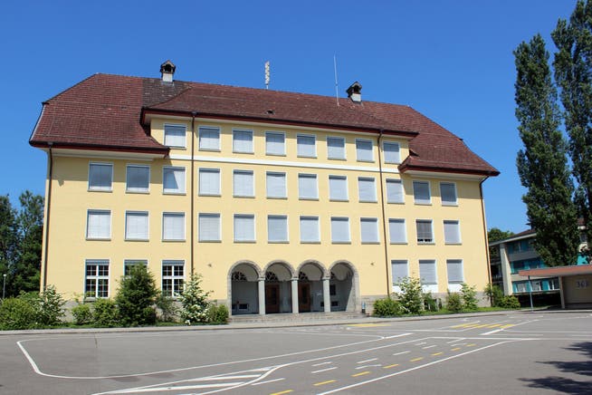Auch das Schulhaus Littau Dorf soll an den Fernwärmeverbund angeschlossen werden. (Bild: PD)