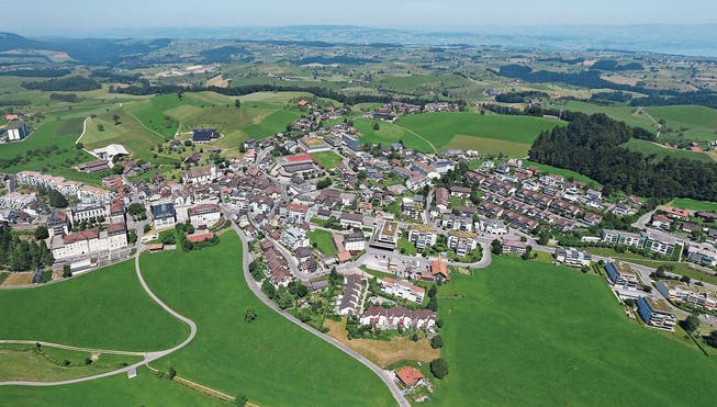 Die Berggemeinde atmet in finanzieller Hinsicht auf. (Bild: Stefan Kaiser (Menzingen, 1. Juli 2015))