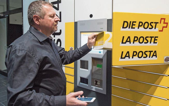 Die Paketautomaten sind rund um die Uhr geöffnet. (Bild: Lukas Lehmann/Keystone (Bern, 26. Oktober 2016))