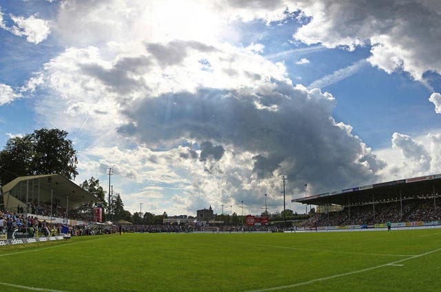 Auf und neben dem Platz ist es im Gersag Stadion beim Spiel zwischen Emmenbrücke und Südstern zu unschönen Szenen gekommen. (Symbolbild) (Bild: Philipp Schmidli / Neue LZ)