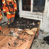 ALTDORF: Mit 24 Mann brennenden Adventskranz gelöscht