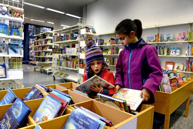 Die Bibliothek Ruopigen soll geschlossen werden aus Spargründen. (Bild: Neue LZ / Nadia Schärli)