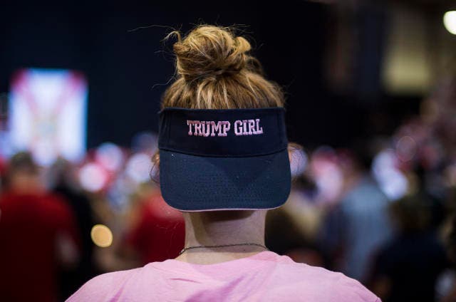 Eine junge Trump-Anhängerin bei einer Wahlveranstaltung des Kandidaten in Florida. (Bild: Jabin Botsford/The Washington Post via Getty Images)