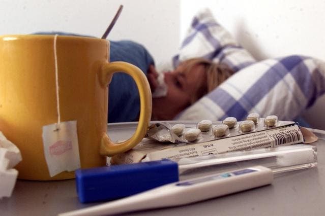 In einem Kurs kann man lernen, wie man Grippekranke daheim effektiv pflegt.(Symbolbild Esther Michel/Neue LZ)