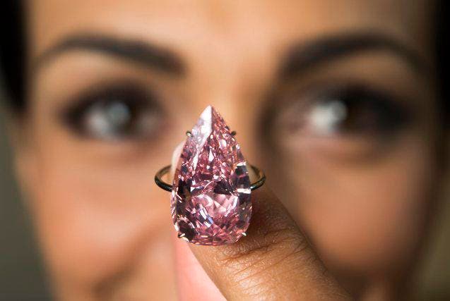 Der Diamant mit einem geschätzten Wert von 27 bis 36 Millionen Franken. (Bild: Keystone / Laurent Gilliéron)