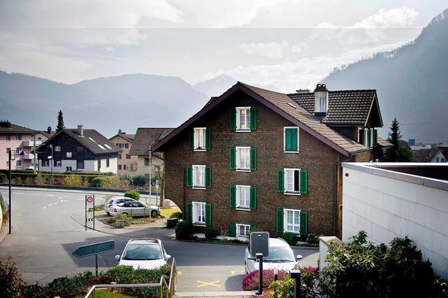 Das Rosenchalet in Hergiswil: Das frühere Waisenhaus ist auch als Chinderhuis im Gespräch. (Bild: Corinne Glanzmann / Neue NZ)