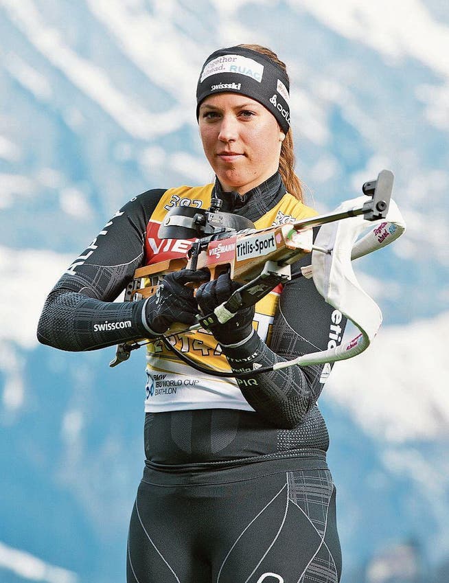 Lena Häcki steckt inmitten der Vorbereitung. Die Weltcup-Saison beginnt Ende November. (Bild: Dominik Wunderli (Engelberg, 11. April 2015))