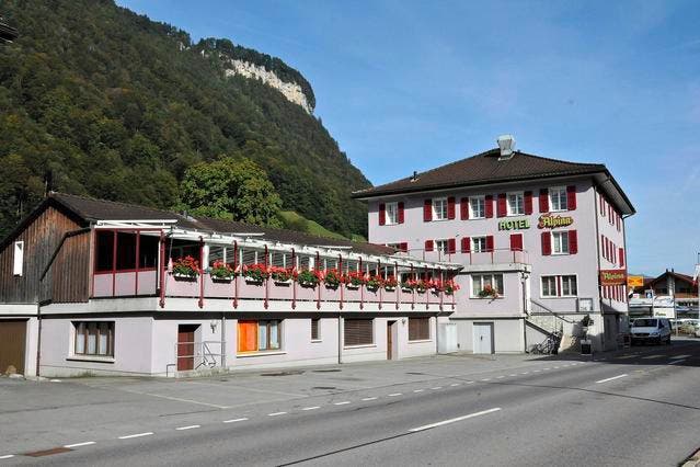 Im Hotel Alpina in Wolfenschiessen sollen künftig Asylsuchende wohnen. (Bild: Philipp Unterschütz)
