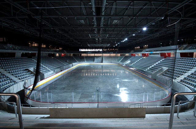 Blick in die neue Hockey-Arena in Biel. (Bild: Keystone / Peter Schneider)