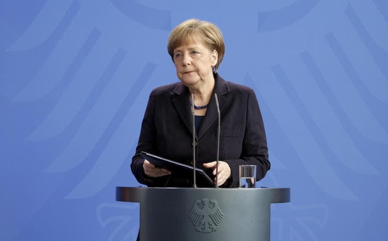 Bundeskanzlerin Merkel sagte alle Termine nach dem Flugzeugabsturz ab. (Bild: Keystone)