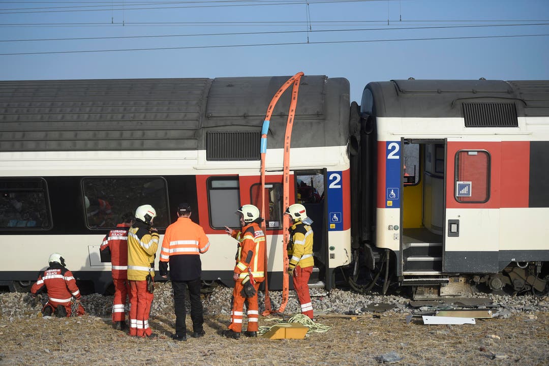 Die SBB bedauert den Unfall sehr, wie Jeannine Pilloud, Leiterin SBB Personenverkehr, am Freitagmorgen in Rafz vor den Medien sagte. (Bild: Keystone / Ennio Leanza)
