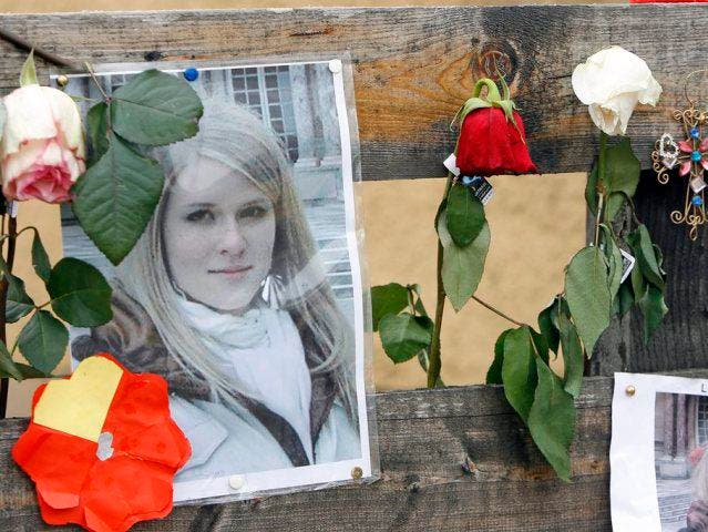 Kerzen, Blumen und Briefe zum Gedenken an Lucie (Archiv) (Bild: Keystone)
