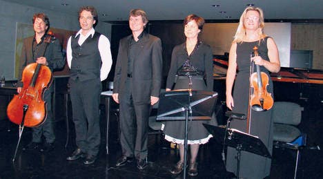 Das Künstler-Ensemble beschenkte im Schumann-Jahr das Publikum mit einem berührenden literarisch-musikalischen Abend. (Bild: fo)