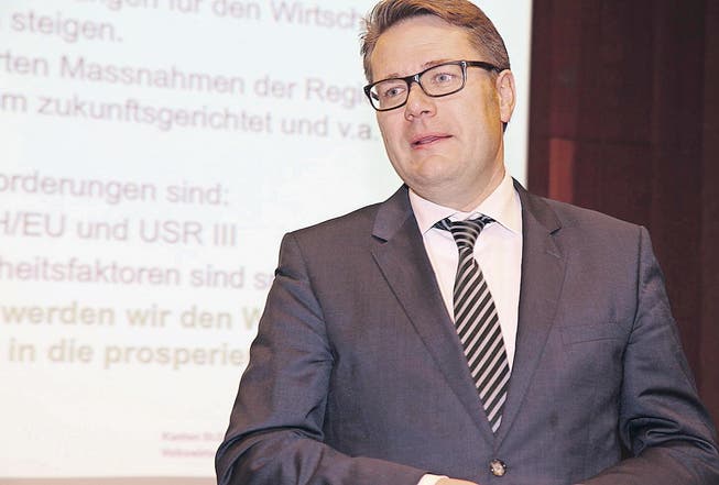 Regierungsrat Benedikt Würth war am Donnerstagabend Gastreferent am Unternehmeranlass der Gemeinde Oberuzwil. (Bild: Philipp Stutz)