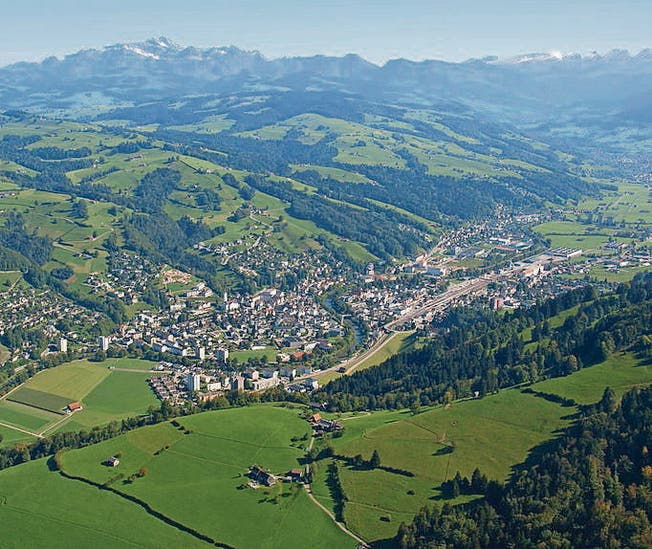 Auch in der Gemeinde Wattwil muss Bauland ausgezont werden. (Bild: pd)