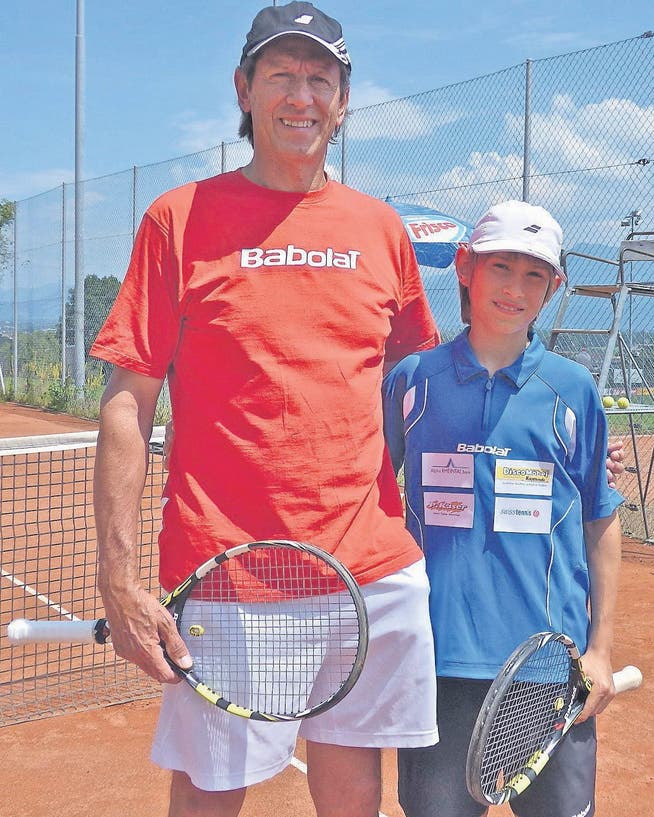 Facundo Yunis posiert mit seinem Vater und Trainer Juan Carlos Yunis, der selber einmal Profi war. (Bild: Ulrike Huber)