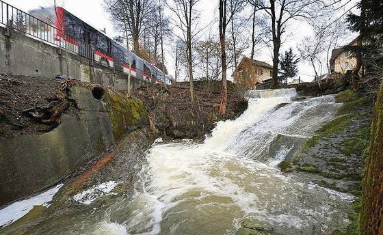 Bei der Steinach braucht's bauliche Massnahmen gegen Hochwasser. (Archivbild: Urs Bucher)