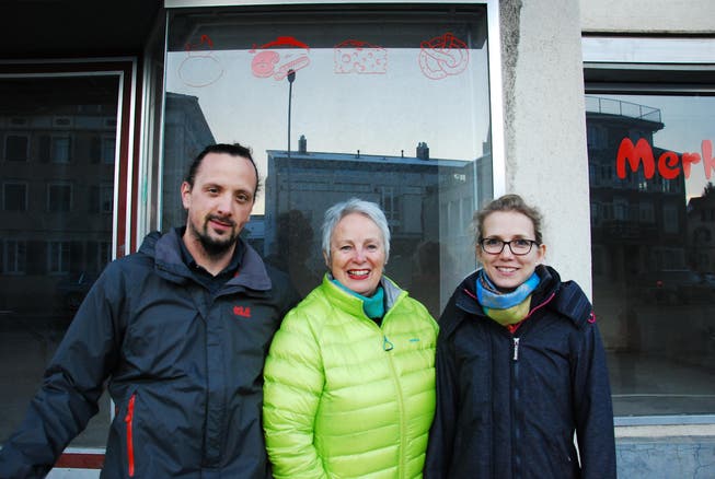 Das Café Team (von links): Raphael Müller, Monika Stillhart, Mirjam Müller (Alexandra Stillhart fehlt). (Bild: Noëlle Lee)