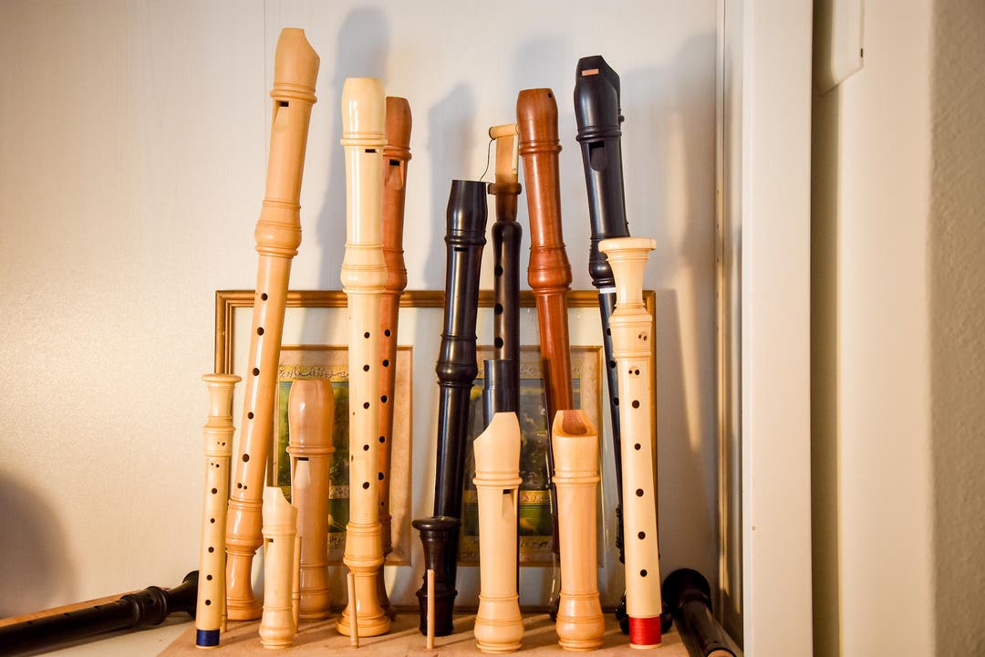 Im Hause Meyer sind Flöten stets griff- und spielbereit. (Bild: Anina Rütsche)