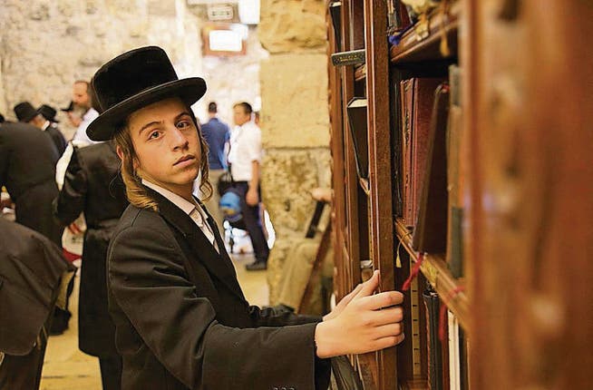 Auf der Reise wurde oft mit Jungen gesprochen, hier in Jerusalem.