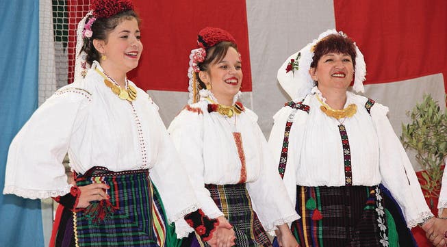Der Tanz der Kroaten. Die Nation war präsent und initiativ. (Bilder: Cecilia Hess-Lombriser)