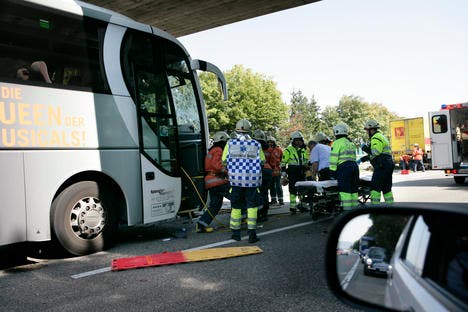 Wegen des Unfalls auf Autobahn zwischen Oberbüren und Gossau staute sich der Verkehr. (Bild: Ralph Ribi)