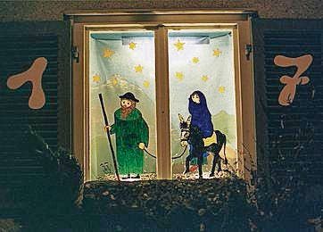 24 Fenster bis Weihnachten. (Archivbild: sgt)