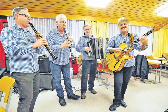 Die Stossberg-Musikanten: Fredi Lüchinger, Josef Sonderegger, Martin Stieger und Sepp Schmid (von links). (Bild: Max Tinner)