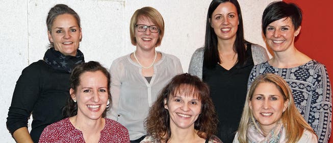Daniela Fust, Sandra Seelhofer, Yvonne Dörflinger sowie Martina Angst (hintere Reihe von links). Janine Sterzing, Carmen Giovanoli und Eveline Augello (vordere Reihe von links). (Bild: PD)