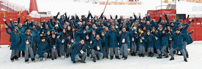 Ein Gruppenbild zum Abschluss: Die Olympischen Spiele 2018 in Südkorea sind auch für Beni Giger und sein Team vorbei. (Bild: PD)