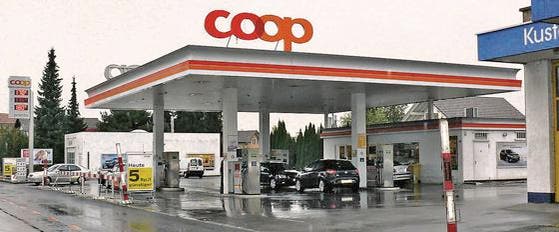Coop baut Tankstellen-Shop neu