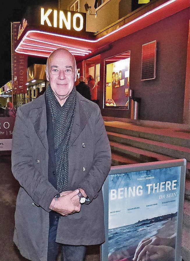 Filmemacher Thomas Lüchinger aus Oberriet stellte seinen neuen Dokumentarfilm «Being there &ndash; da sein» vor. (Bild: Ulrike Huber)