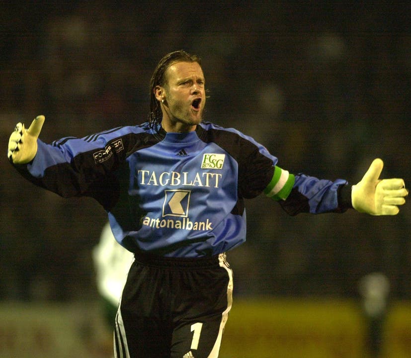 Jörg Stiel, der Kapitän der Meistermannschaft 2000, verliess den FC St.Gallen im Sommer 2001 in Richtung Bundesliga. Borussia Mönchengladbach holte sich den damaligen Natispieler für eine Ablöse von ebenfalls 440'000 Franken. (Bild: Archiv STG)