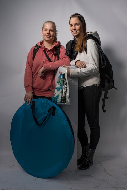 Heidi Künzler (l.), 19, und Seraina Huber, 23, aus St.Gallen. (Bild: Luca Linder/Benjamin Manser)
