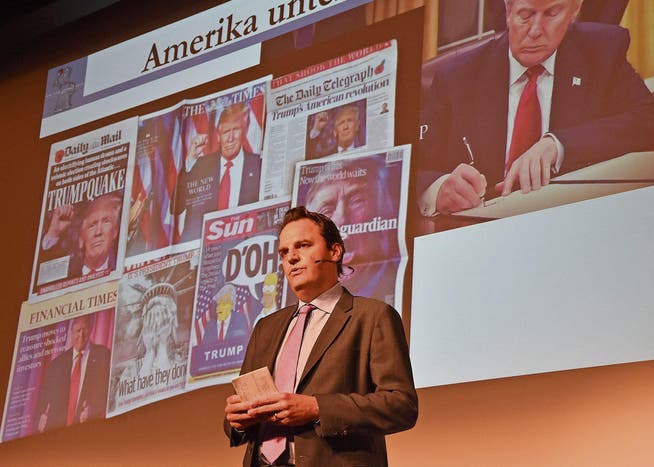 Wirtschaftsjournalist Jens Korte referierte zur US-Wirtschaft. Unweigerlich ein grosses Thema: Donald Trump. (Bild: Ruben Schönenberger)