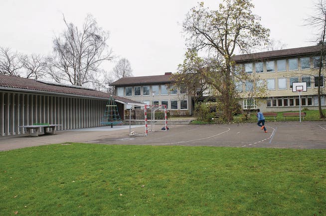 Der Unterricht im Schulhaus Tschudiwies wird Ende dieses Schuljahres eingestellt. (Bild: Coralie Wenger (15. November 2014))