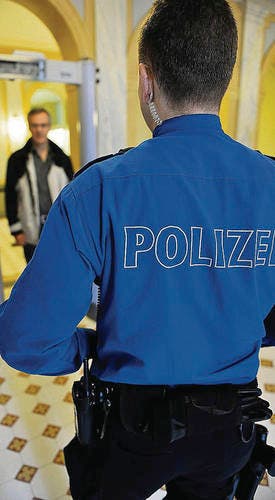 Sicherheitskontrollen an Grossratssitzungen gehören ebenfalls zu den Aufgaben der Thurgauer Kantonspolizei. (Bild: Reto Martin)