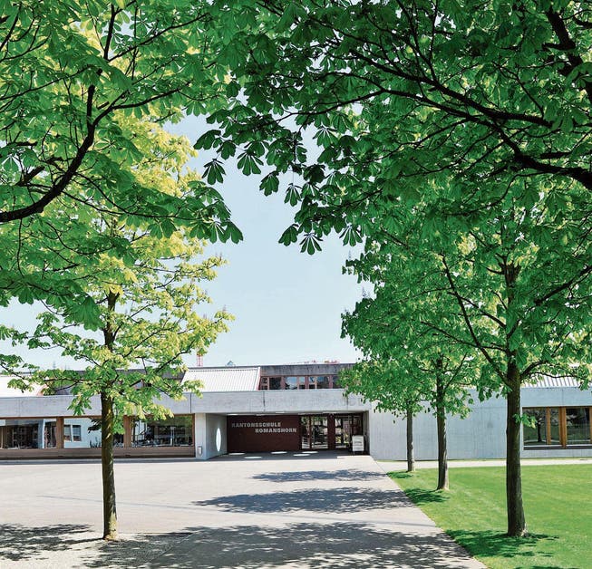 Der Eingangsbereich der Kantonsschule Romanshorn. (Bild: Donato Caspari)
