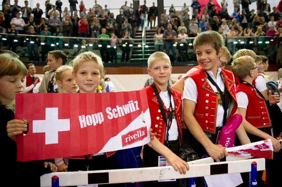 Ganz in Rotweiss: Schweizer Fans. (Bild: Urs Bucher)