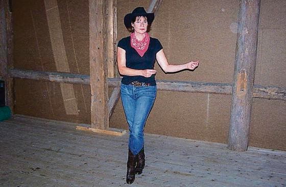 Maggie Riklin leitet den Workshop Country- und Western Line Dance. (Bild: zVg)