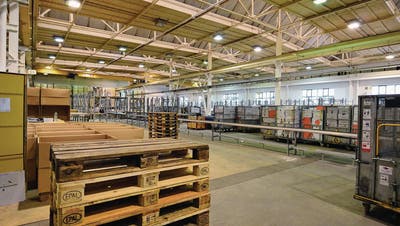 ARBON: Für 17 Franken pro Stunde: Mitarbeiter verarbeiten Zalando-Retouren neu in Arbon