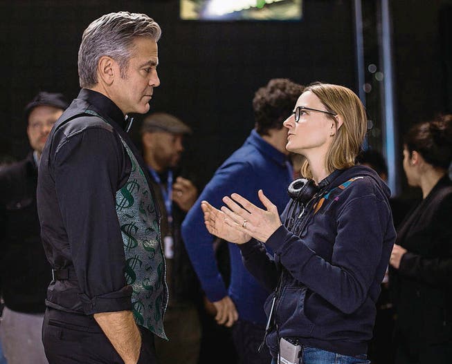 Besprechung unter Stars: Jodie Foster mit George Clooney. (Bild: pd)